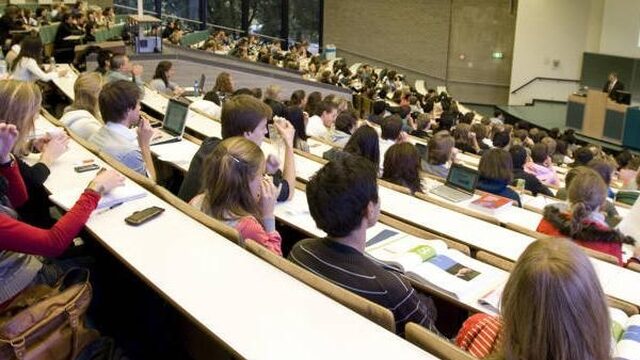 'Studentenselectie op aantal universiteiten in strijd met wet'