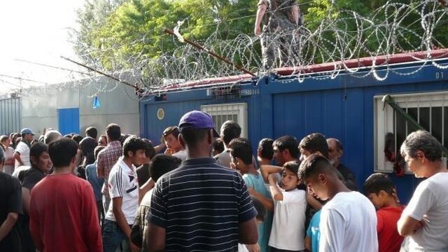 Hoe Hongarije er alles aan doet om vluchtelingen te weren