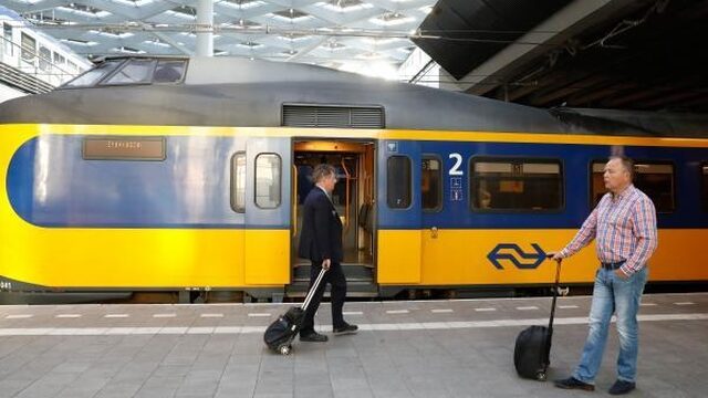 Treinstaking Den Haag en Zwolle tijdens ochtendspits