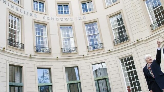 Missie geslaagd: met 200 eenzame ouderen naar het theater!