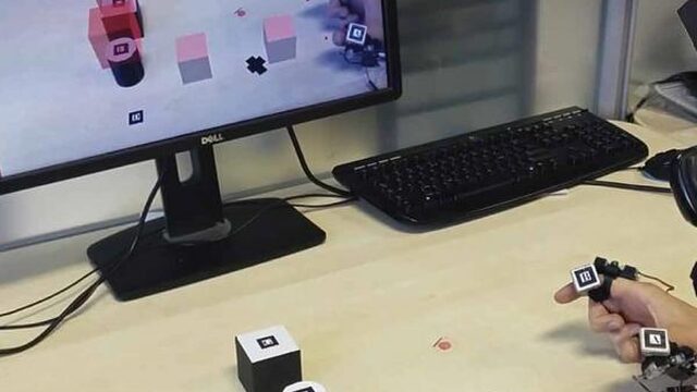 Kleine apparaatjes om vingers laten je virtuele objecten voelen