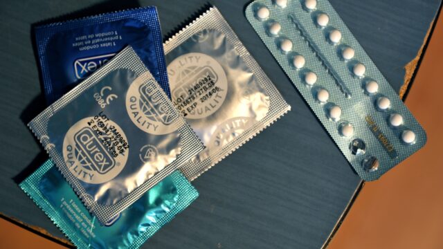 Hoe werkt de ontvruchtingspil (ook bekend als de abortuspil) eigenlijk?