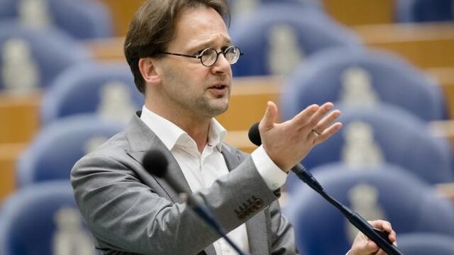 'Anonieme kritiek op Roemer is laf'