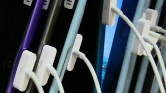 TrendingVandaag: waarom je je telefoon niet 's nachts moet opladen