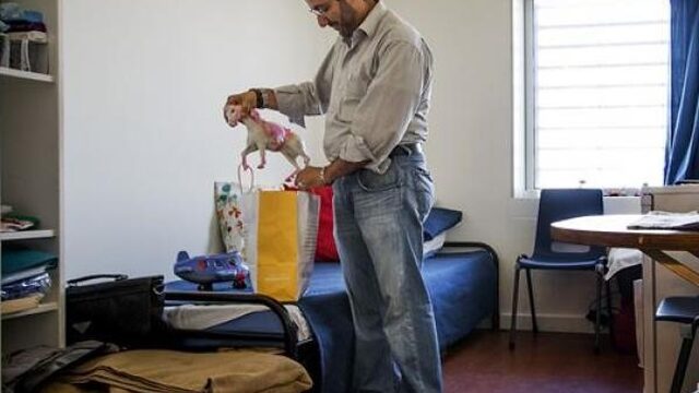 Statushouders moeten acht maanden wachten op gezinshereniging