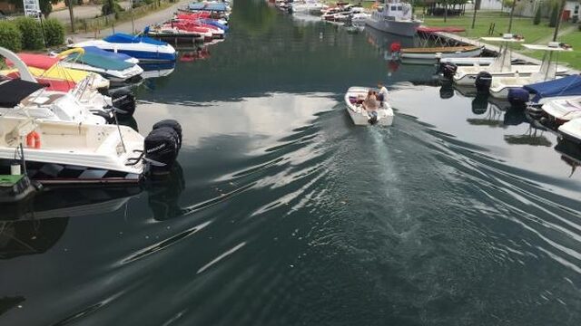 Inhalige mens bedreigt Macedonisch Meer van Ohrid