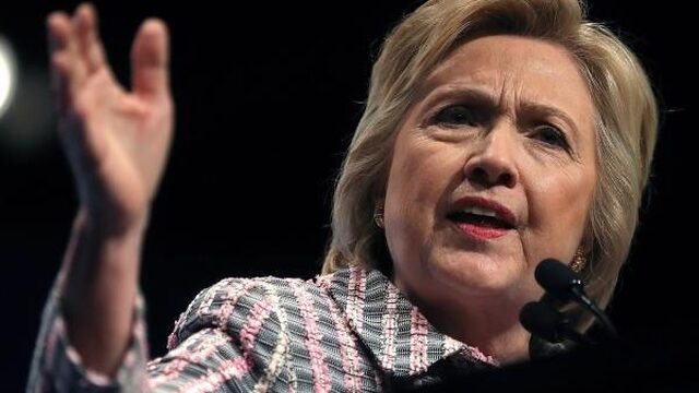 De chaotische kroning van Hillary Clinton