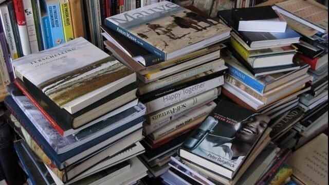 Gooi je boeken niet weg. Geef ze door