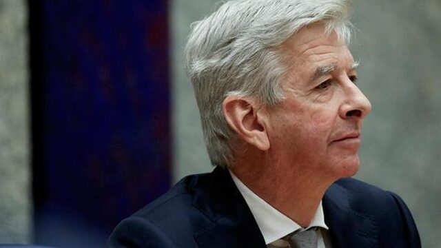 Afwijzende reacties na oproep Plasterk