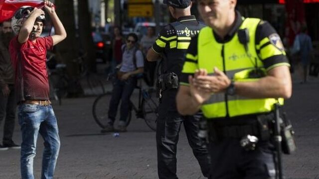 Intern politierapport: etnisch profileren komt op grote schaal voor