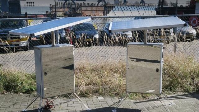 Glaasjes water uit woestijnlucht