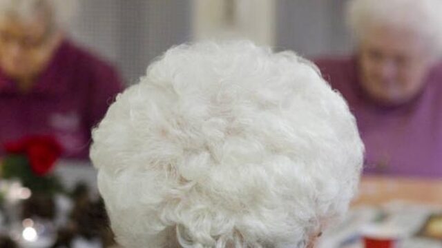 Luisteraars gezocht om eenzame ouderen te helpen