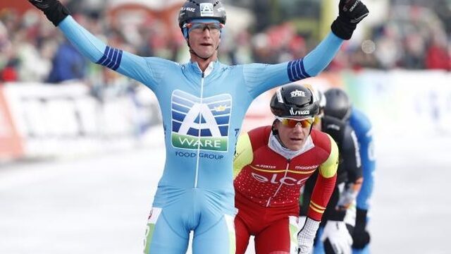 Schouten en Van der Geest winnen eerste marathon op natuurijs