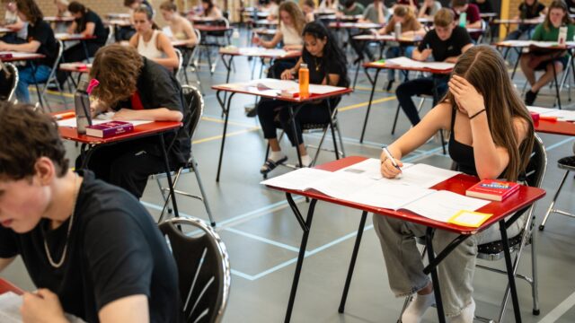 Examens op de schop om druk op scholieren te verlichten? 'Uiterste van jezelf vergen is niet verkeerd'