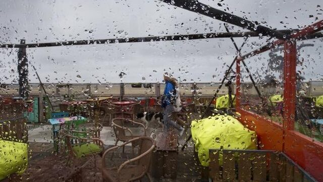 Strandpaviljoens vaker hele jaar open: 'Windkracht elf kunnen we doorstaan'