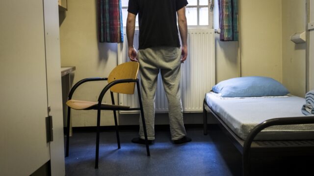Eerdere vrijlating gevangenen 'beloning voor criminelen'? 'Samenleving betaalt de prijs'