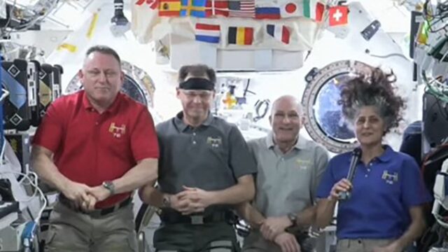 Hoe voeren astronauten reparaties uit in de ruimte?