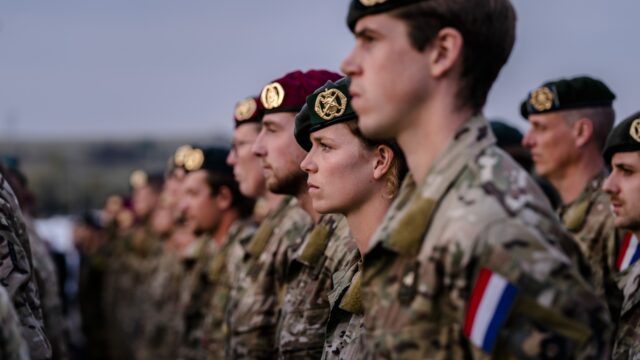 Moet Nederland zich beter voorbereiden op oorlog? 'Digitaal zijn we te naïef'