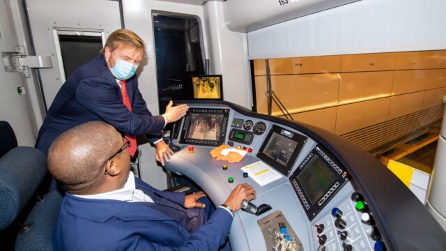 Waarom hebben Nederlandse metro's nog bestuurders?