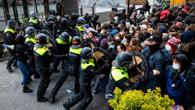 ME'er Rick kreeg ammonia over zich heen tijdens protest: 'Meteen besef dat het foute boel is'