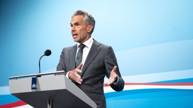 Welke aanpassingen in het Nederlandse politieke systeem zouden stabiliteit terug kunnen brengen?