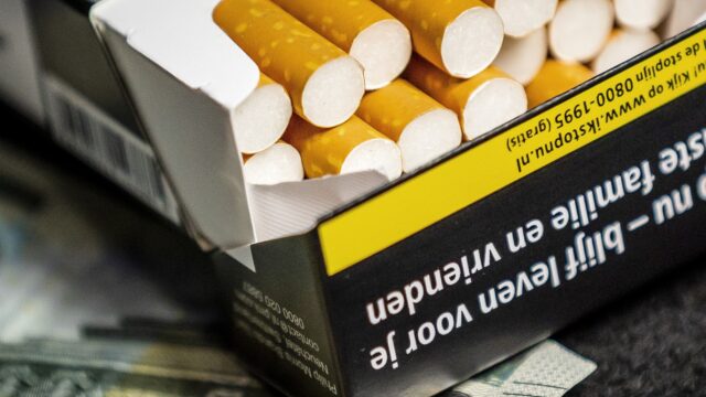 Hoe kan een rookvrije generatie worden gerealiseerd? 'Jongeren zijn weerloos'