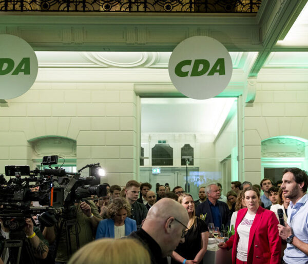Voormalig landbouwminister Cees Veerman: 'CDA moet regeerakkoord op stikstof openbreken'
