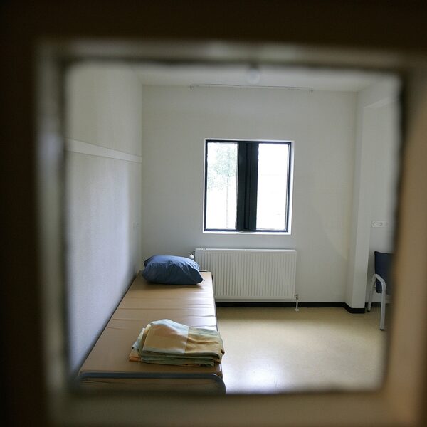 Podcast De Dag: (g)een bericht uit de gevangenis