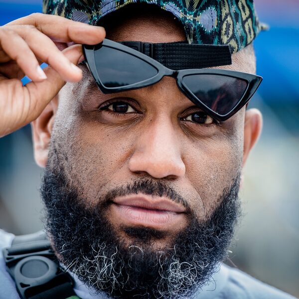 Willie Wartaal wil dat we blijven lezen: 'We worden dommer met z’n allen'