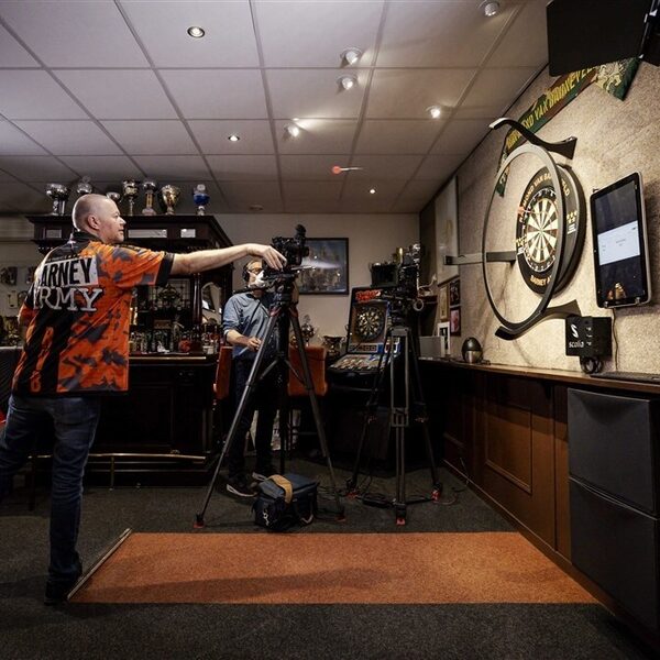 Darter Van Barneveld stapte uit toernooi na verdenking matchfixing