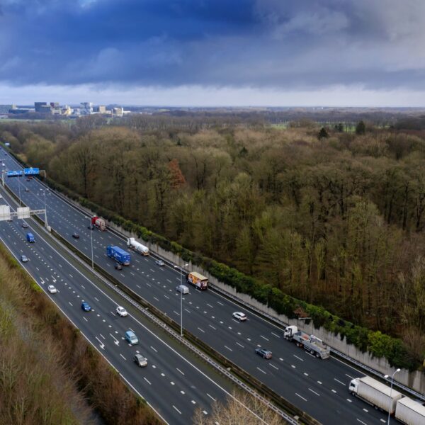 Verbreding A27 bij Amelisweerd 'beetje absurd', vindt topeconoom Herman Wijffels