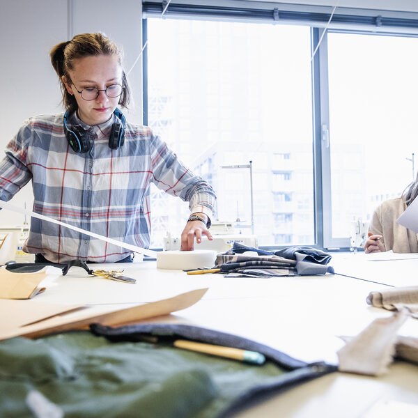 'Laat mbo'ers doen wat ze leuk vinden en maak omscholen makkelijker'
