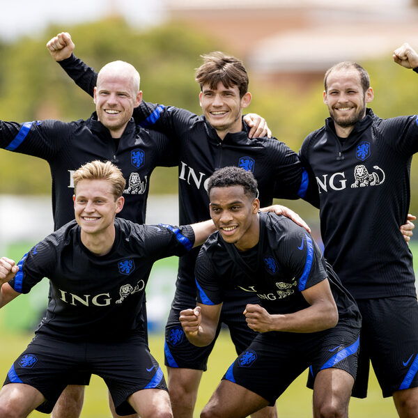 'Geen prik? Geen EK!'