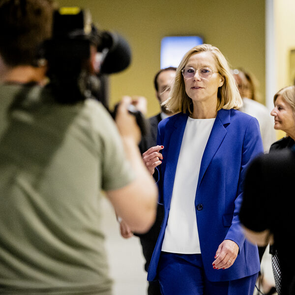 Kaag vertrekt uit kabinet: 'Het is ander leiderschap dan we gewend zijn in Den Haag'