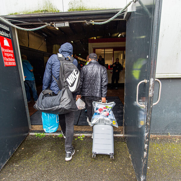 Hoe kunnen we de opvang van asielzoekers beter reguleren? 'Zorg voor een buffervoorraad'