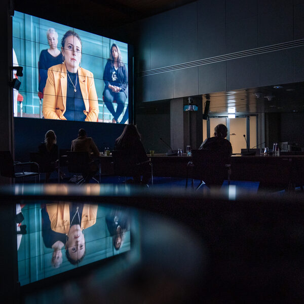 1115 kinderen van gedupeerden toeslagenaffaire uit huis geplaatst