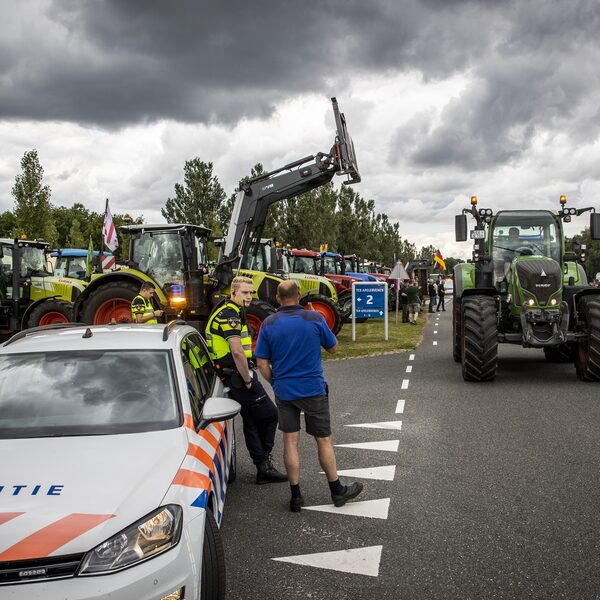 Politie maakt podcast met Extinction Rebellion: oplossing tegen verharding?