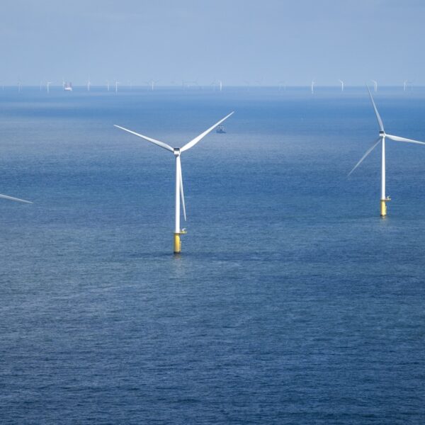 Noordzee als energiecentrale van Europa: zijn gigantische windmolenparken goed idee?