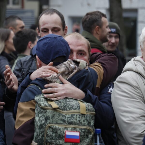 Veel Russen blijven ook in Rusland:  'Niet iedereen kan het zich permitteren'