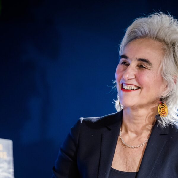 Corona-zelftest mag de kast in, zegt Marion Koopmans