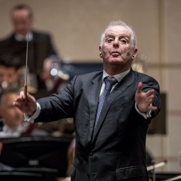 Dirigent Daniel Barenboim stopt bij Berlijnse Staatsopera: 'Zijn gezondheid speelt hem parten'