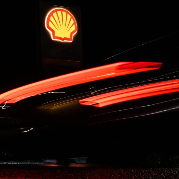 Recordwinst van 38 miljard euro voor Shell