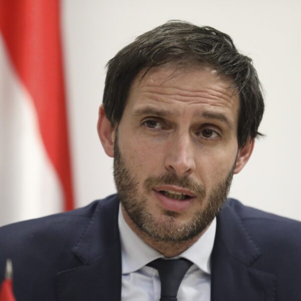 Wopke Hoekstra: ik stap niet op, ook niet als het CDA halveert