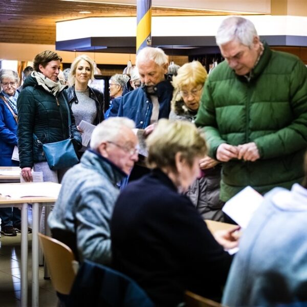'Wantrouwen in politiek komt doordat coalitie gewoon doorging na toeslagenaffaire'