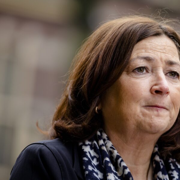 FNV-vicevoorzitter Kitty Jong boos op minister Helder: 'Ze komt haar afspraken niet na'