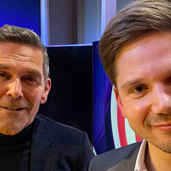 'Ik zal nooit zwichten, ik blijf zeggen waar het op staat' - Podcast Ongehoord Nieuwscafé