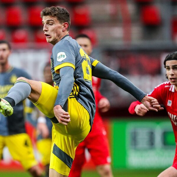 FC Twente en Feyenoord komen niet tot scoren, ook invaller Dessers lukt het deze keer niet