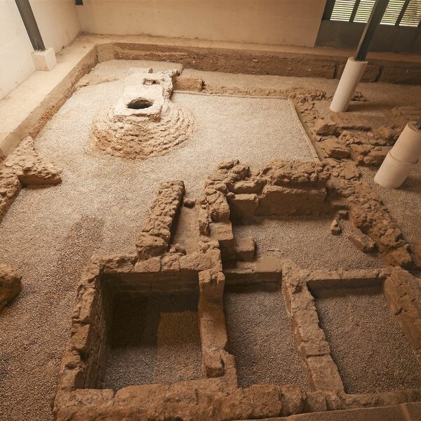 Eeuwenoude necropolis onder Palestijnse bouwplaats