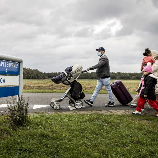 CDA-Europarlementariër Jeroen Lenaers over alarmerende instroomcijfers: ‘We slaapwandelen weer een crisis in’