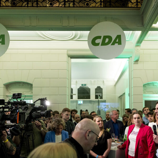 Voormalig landbouwminister Cees Veerman: 'CDA moet regeerakkoord op stikstof openbreken'